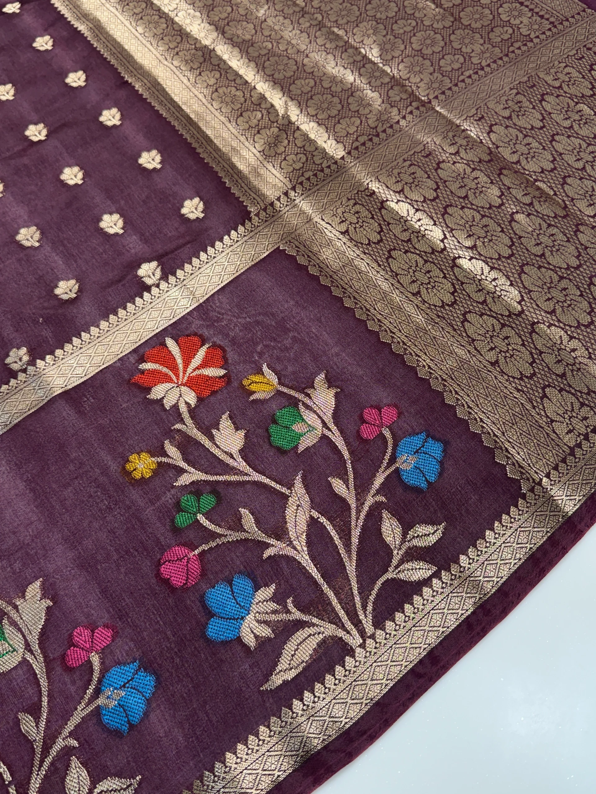 Green Mango Viscose Saree | Green & Violet Shades | Banarasi Hastkala Weaves - Saree 2