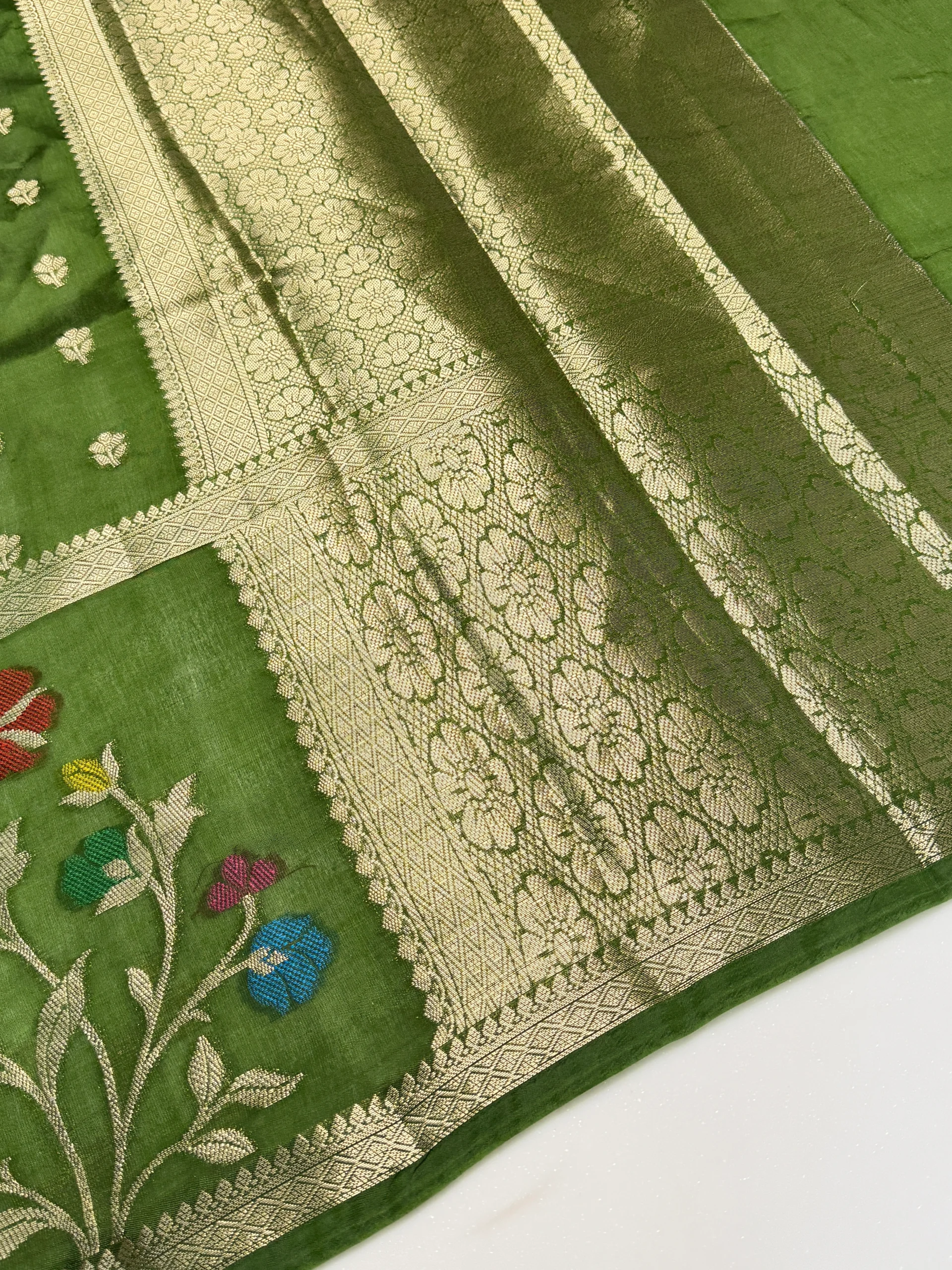 Green Mango Viscose Saree | Green & Violet Shades | Banarasi Hastkala Weaves - Image 3