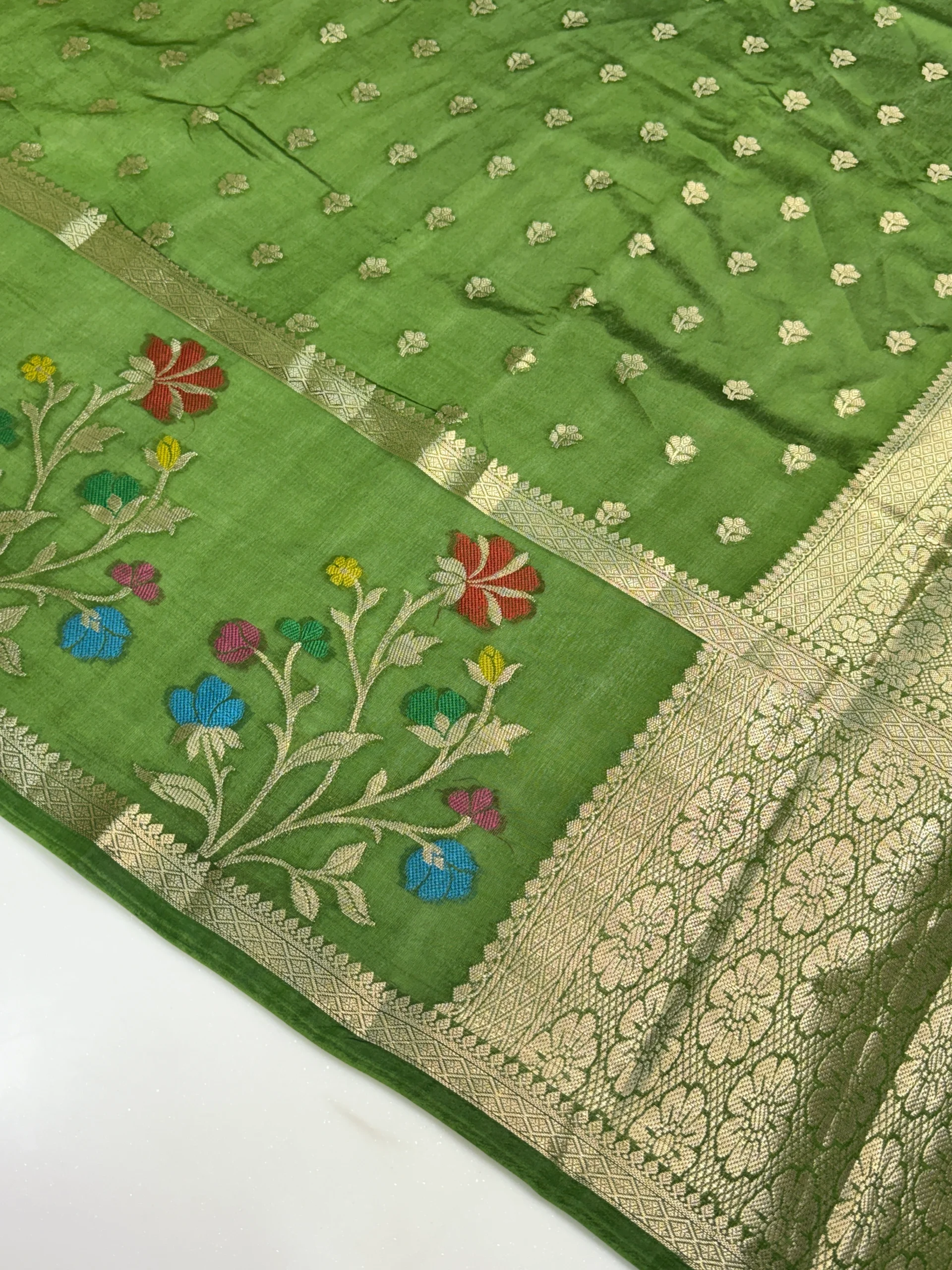Green Mango Viscose Saree | Green & Violet Shades | Banarasi Hastkala Weaves - Image 5